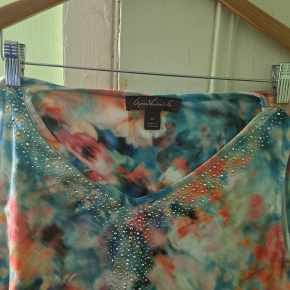 Gloria Vanderbilt Tank Top - Picture 10 of 14